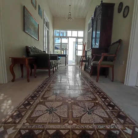 St. Lazaros 2 アパート *