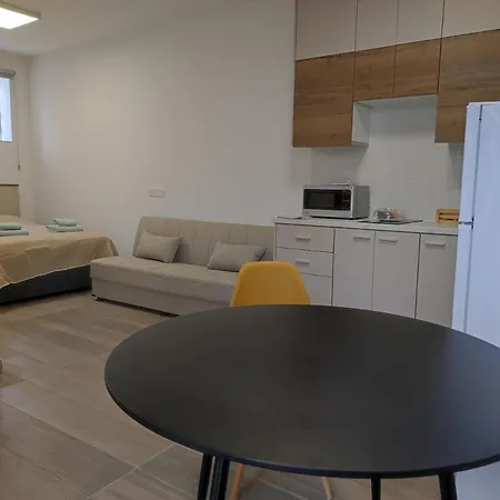 St. Lazaros 2 * ラルナカ