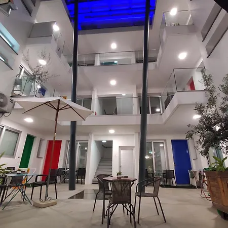 St. Lazaros 2 アパート